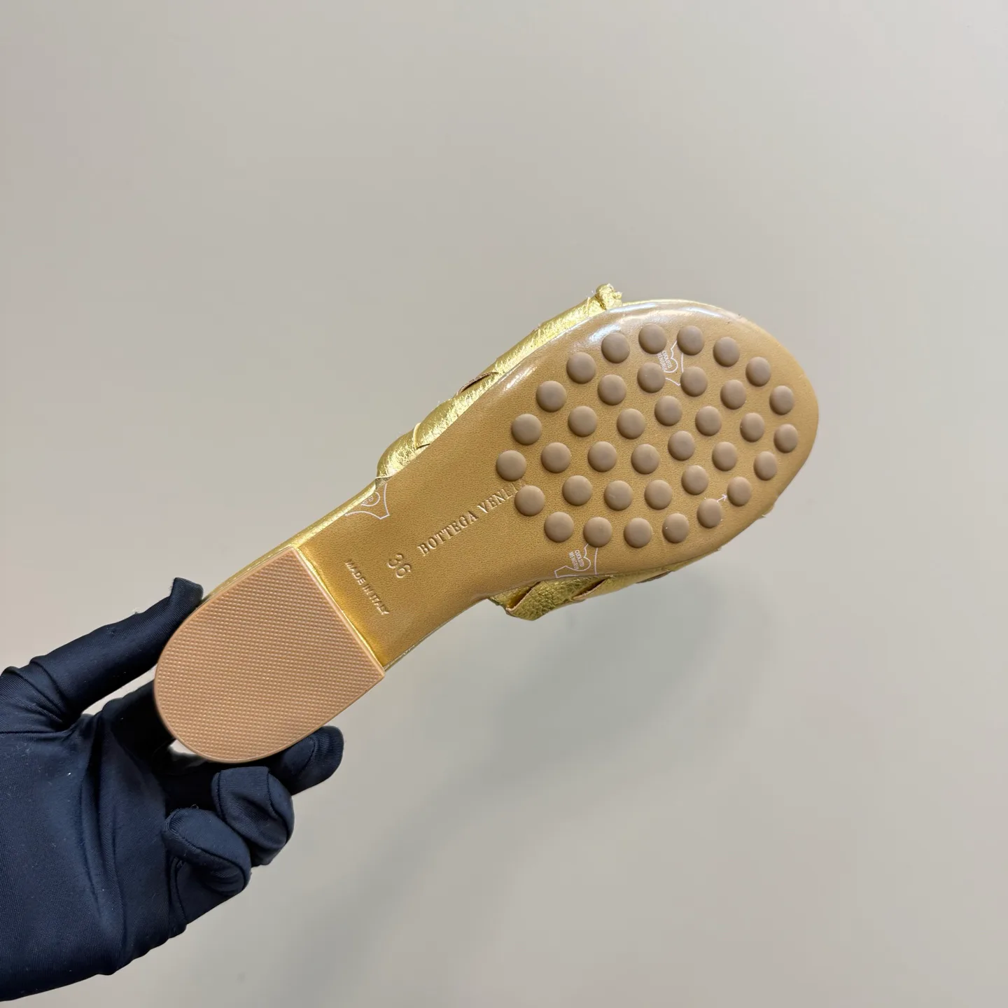 Шлепанцы Женские Bottega Veneta 13759