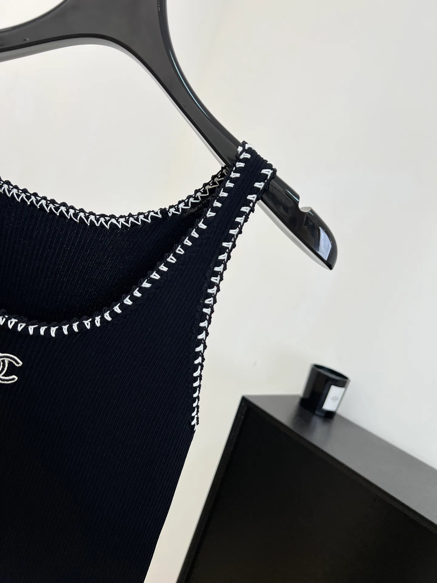Платья Женские Chanel 11700180