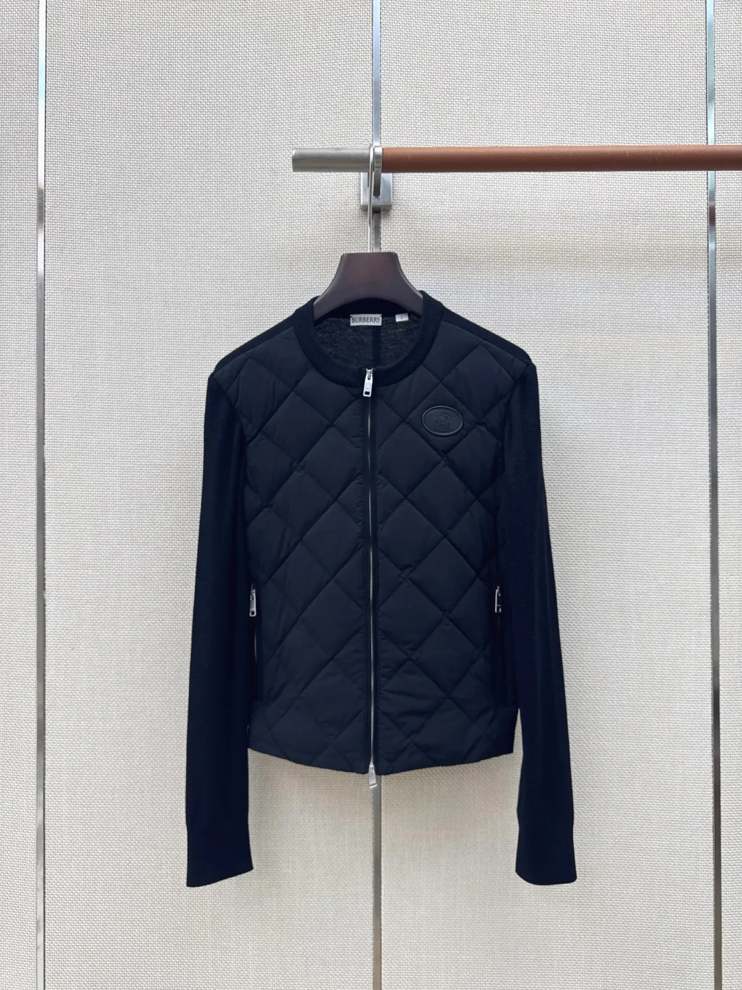 Куртки И Пуховики Женские Burberry 18094516