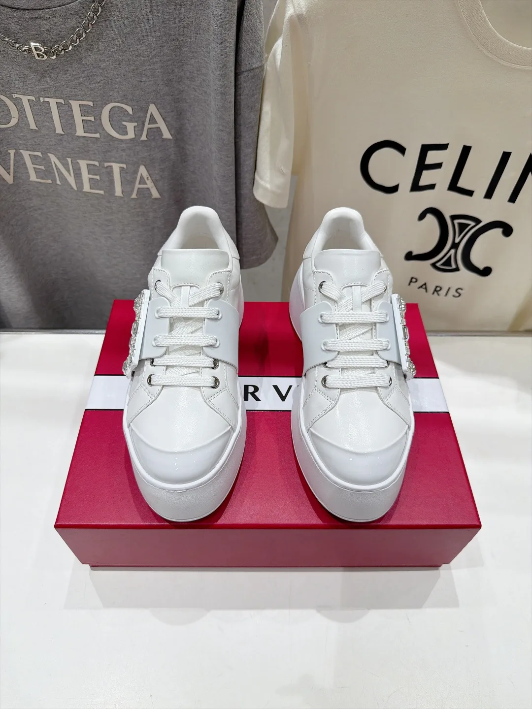 Кроссовки Женские Roger Vivier 18780305