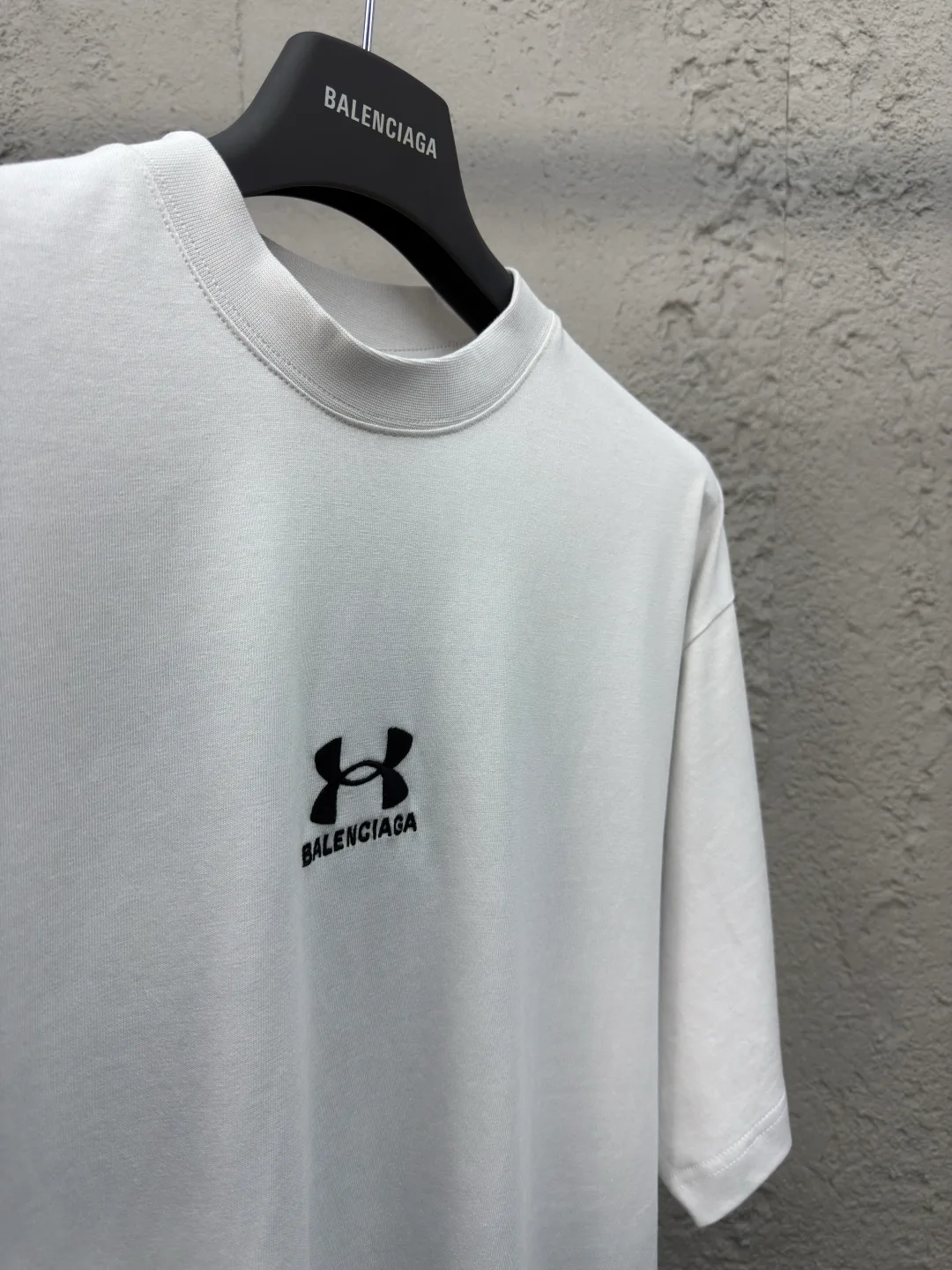 Футболки Женские Balenciaga 32497