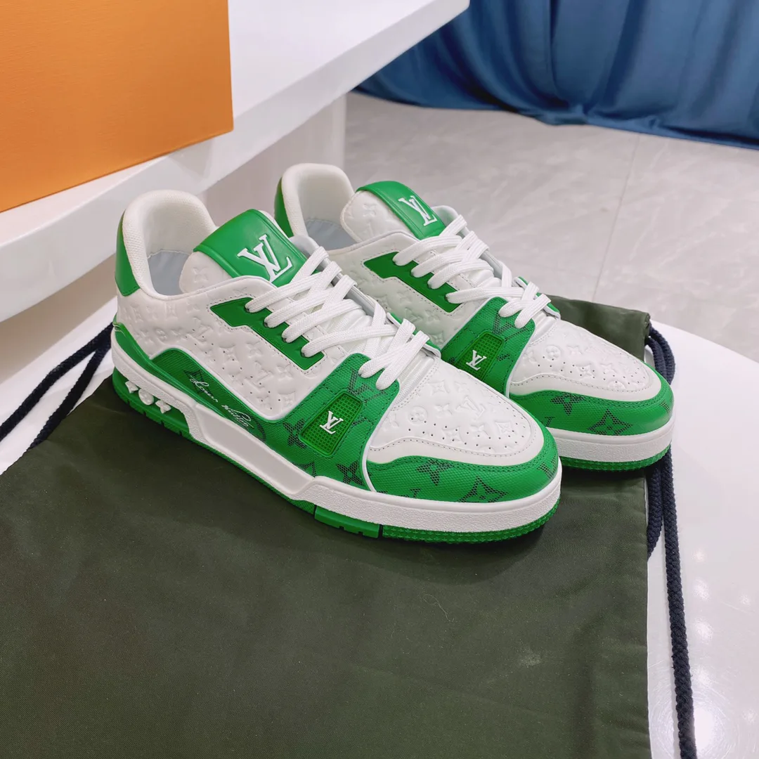 Кроссовки Женские Louis Vuitton 11707387