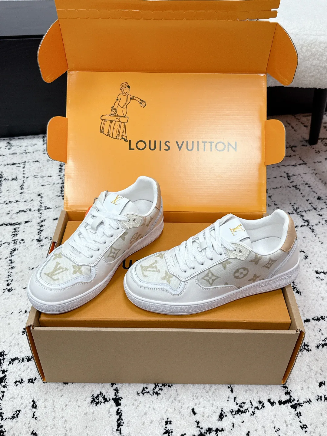 Кеды Женские Louis Vuitton 2471174