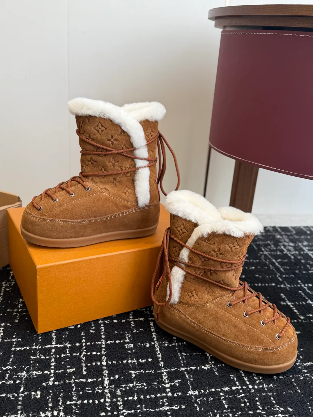 Угги Женские Louis Vuitton 18670258