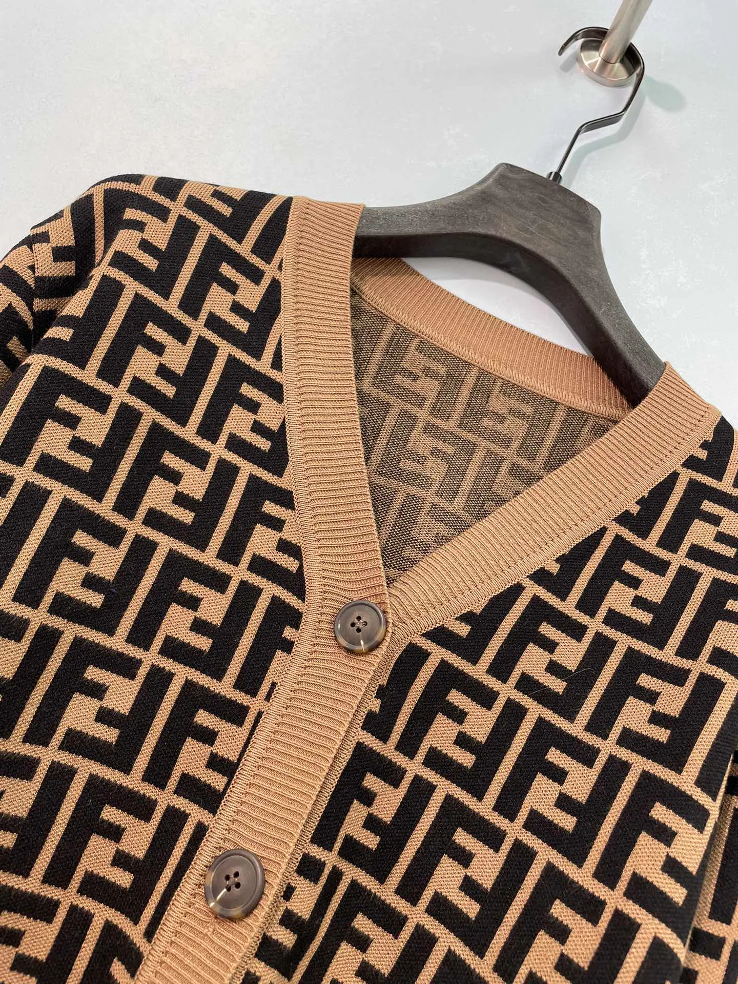 Джемперы И Свитеры Женские Fendi 18151200