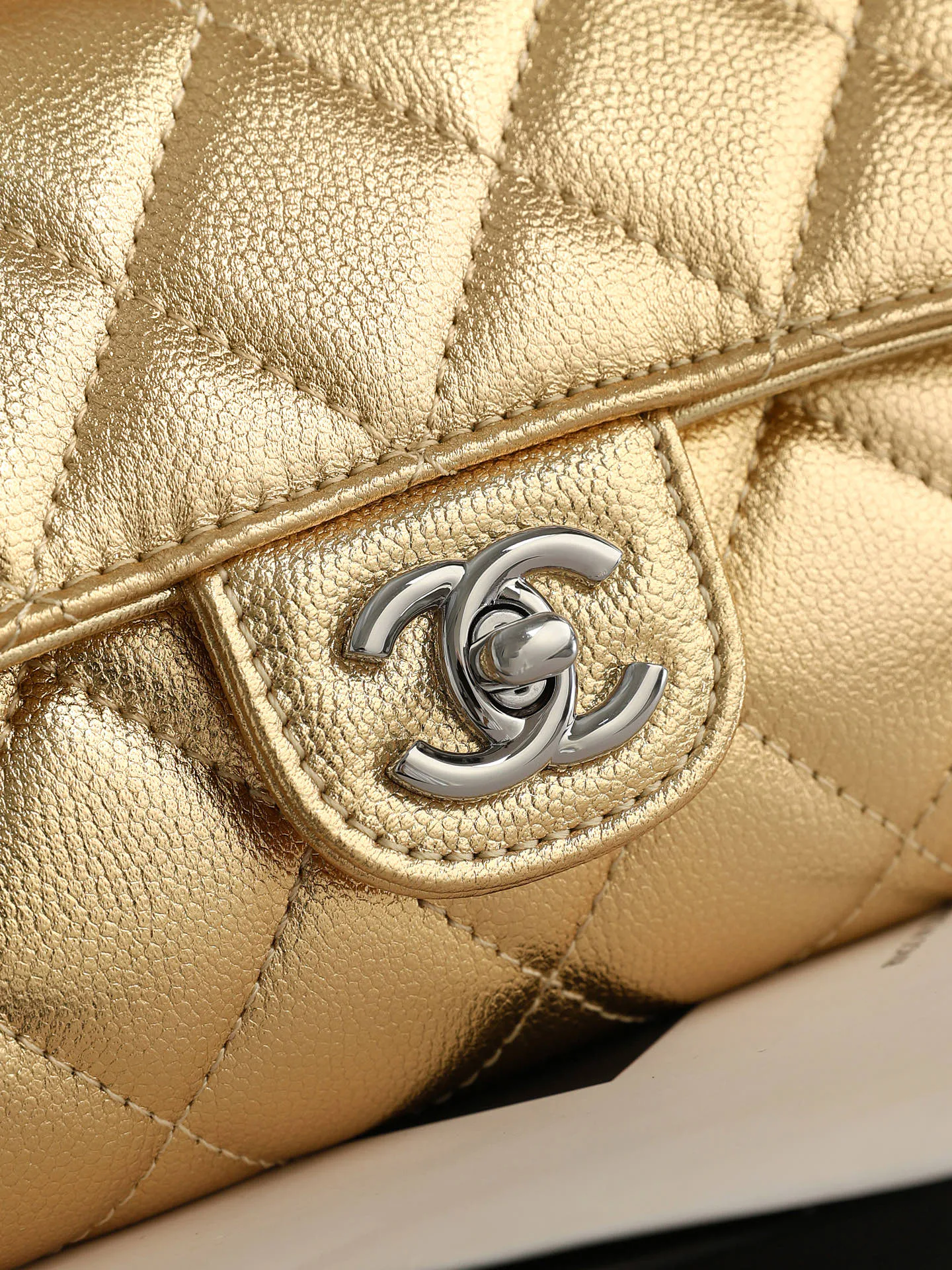 Классические Сумки Женские Chanel 18000334