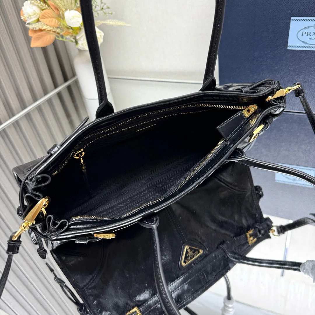 Классические Сумки Женские Prada 10446832