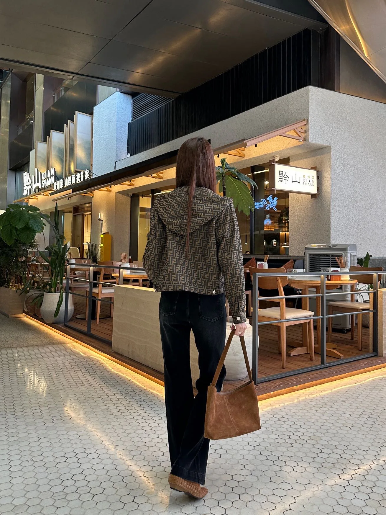 Куртки И Пуховики Женские Fendi 18501776