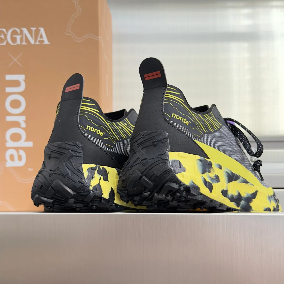 Кроссовки Женские Zegna 17950658