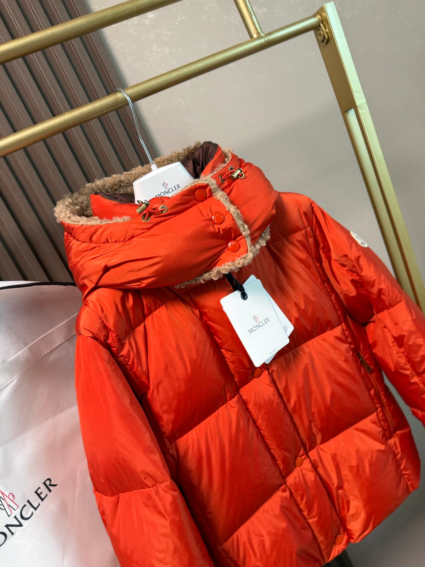 Куртки И Пуховики Женские Moncler 18825235