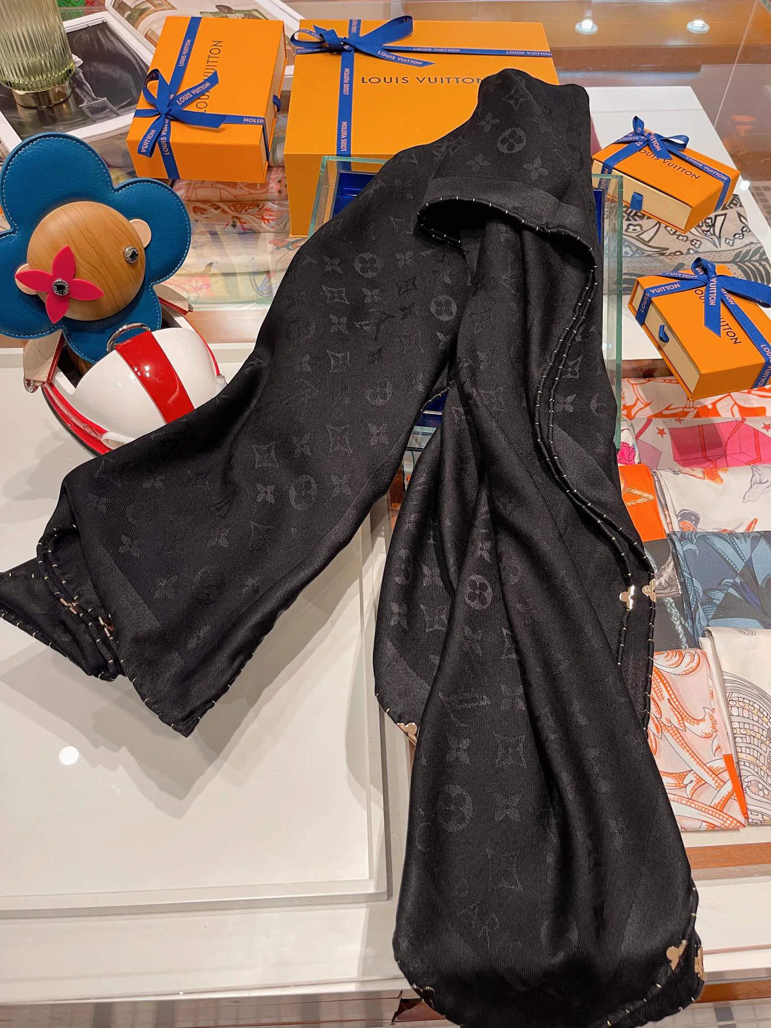 Шарфы Louis Vuitton 17754368