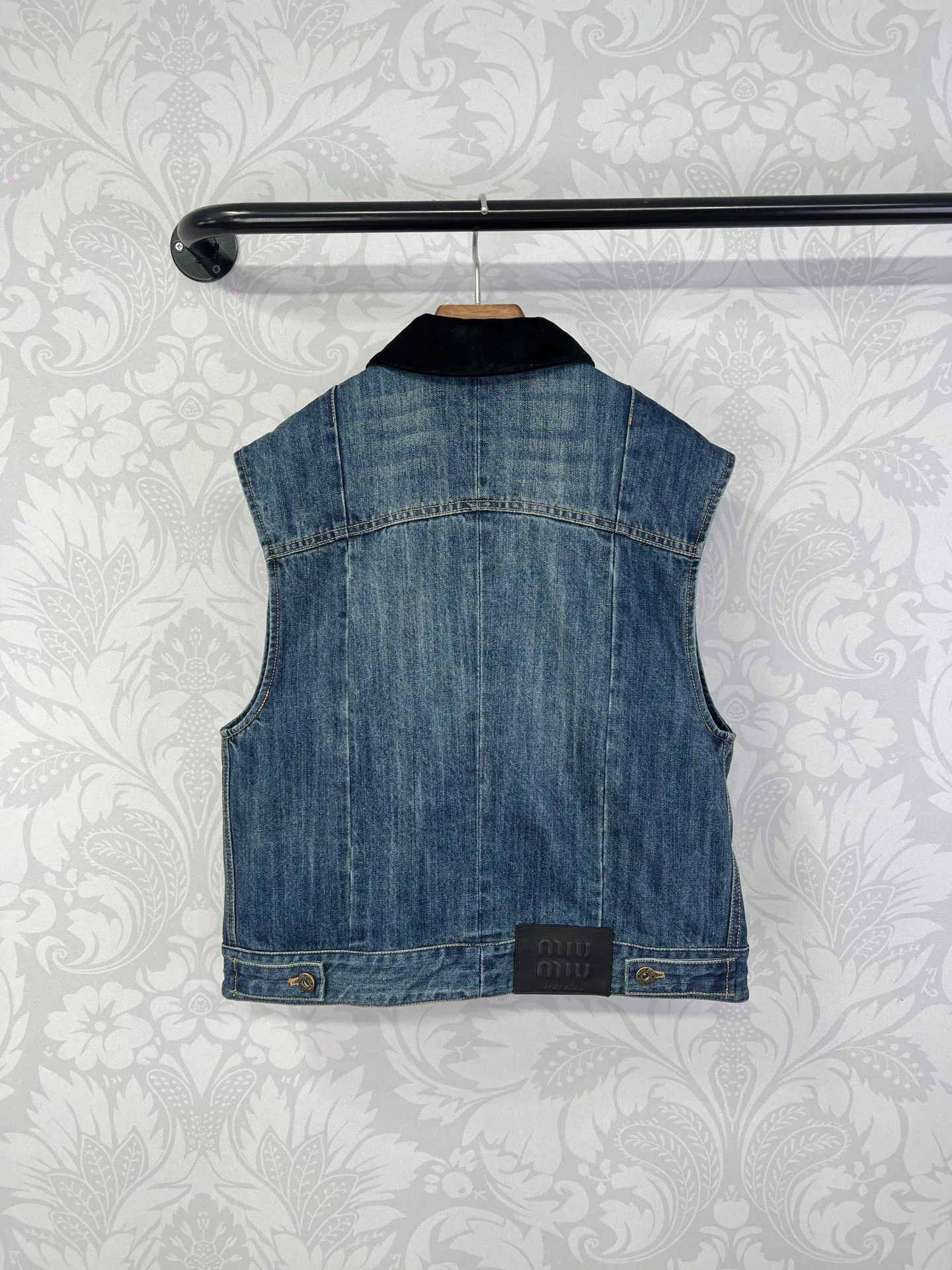 Куртки Женские Miu Miu