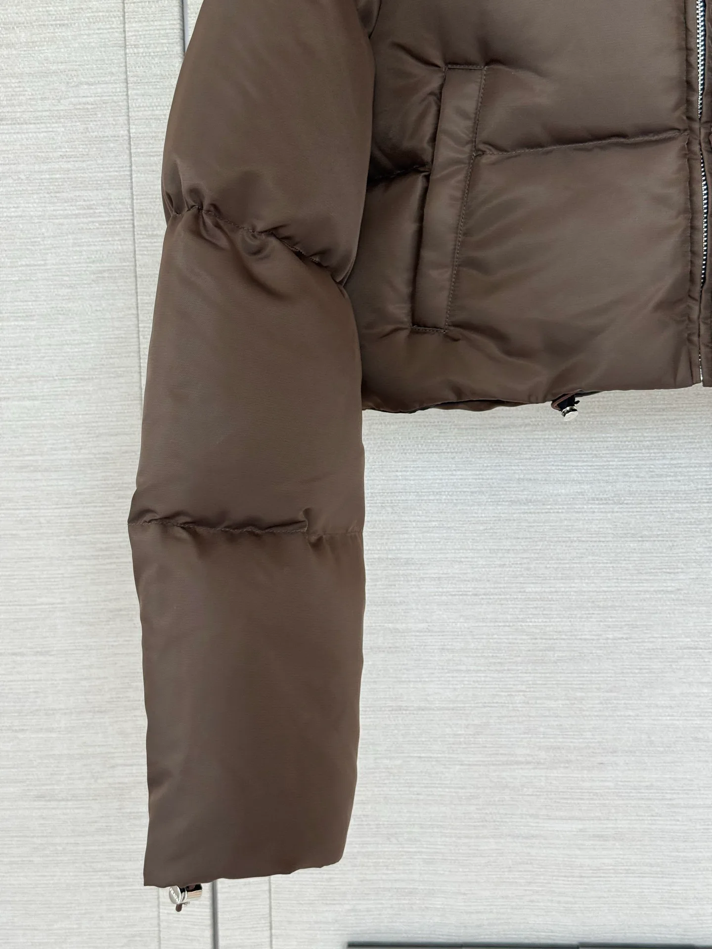 Куртки И Пуховики Женские Prada 18758182