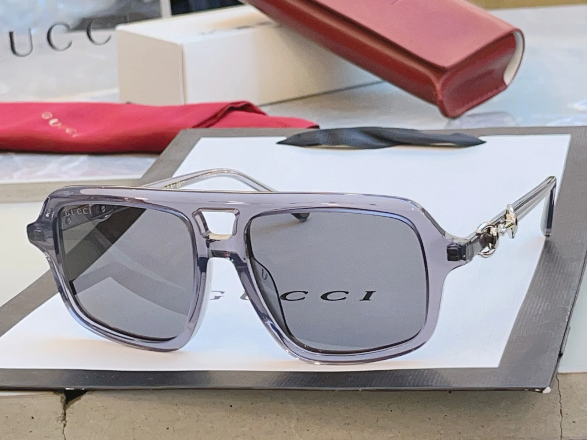 Очки Gucci 11432757