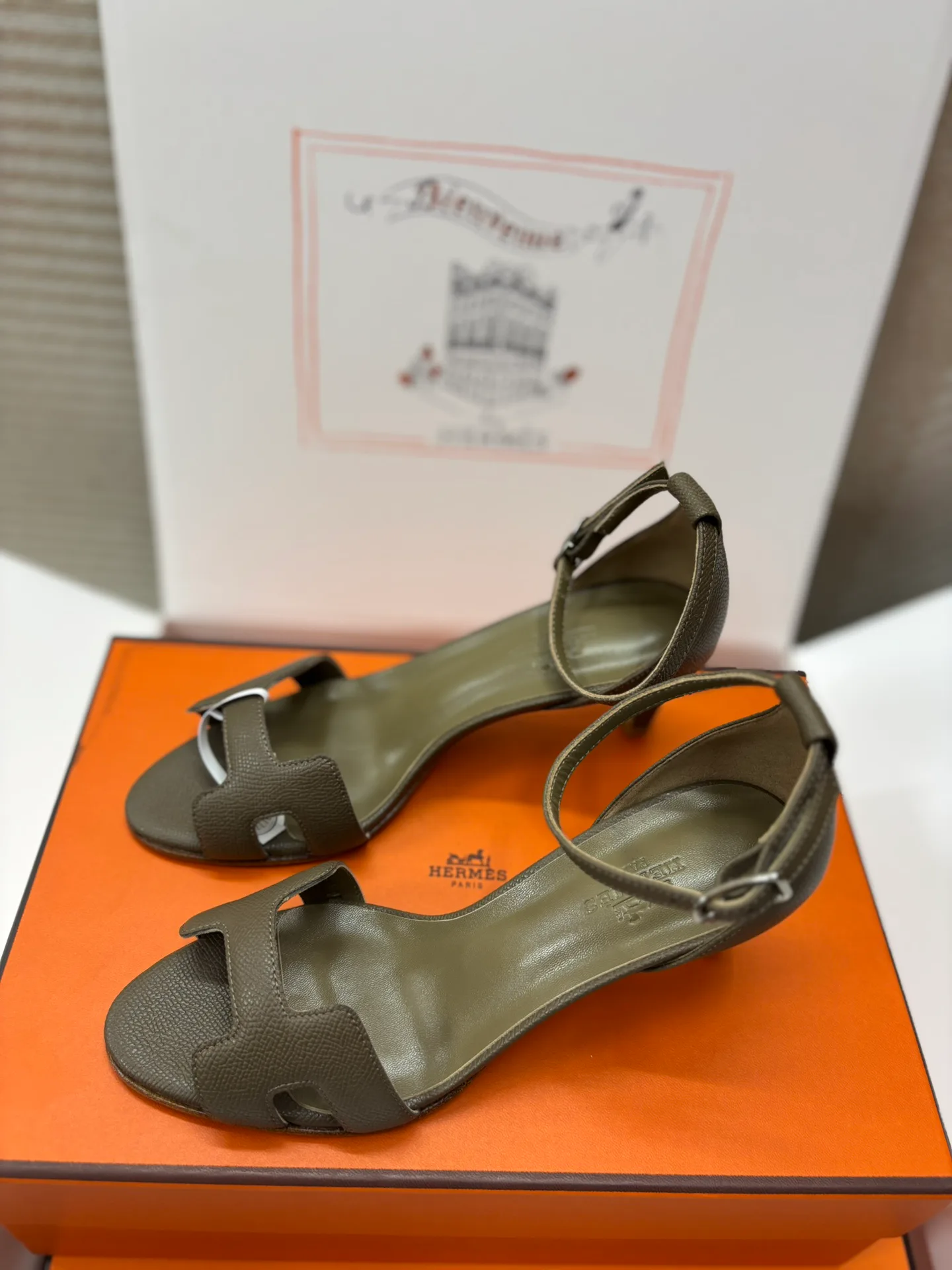 Босоножки Женские Hugo Boss 35408