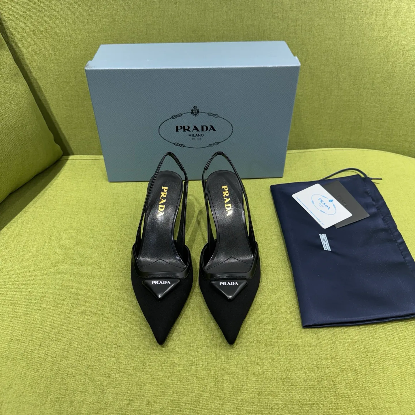 Босоножки Женские Prada 18709008
