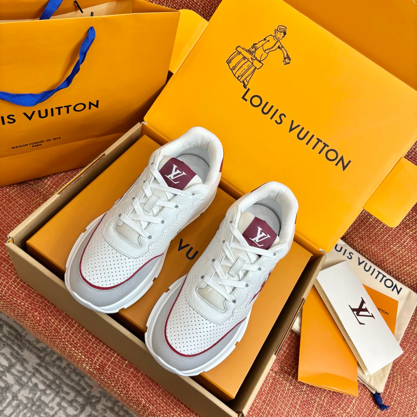 Кроссовки Женские Louis Vuitton 1693100