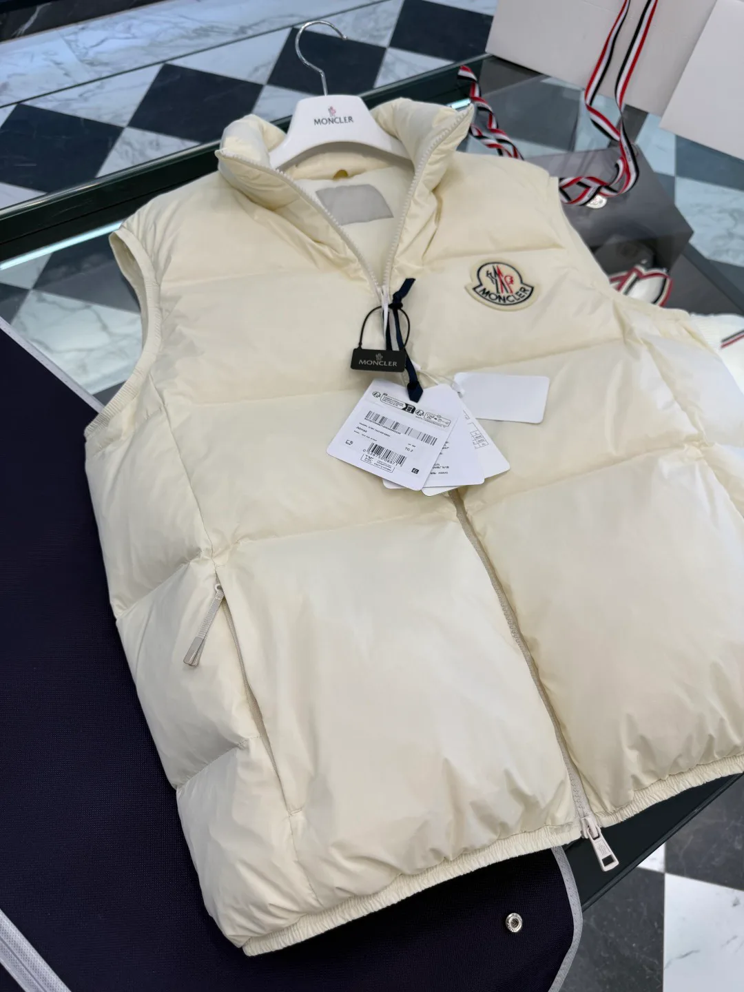 Жилеты Женские Moncler 18007566
