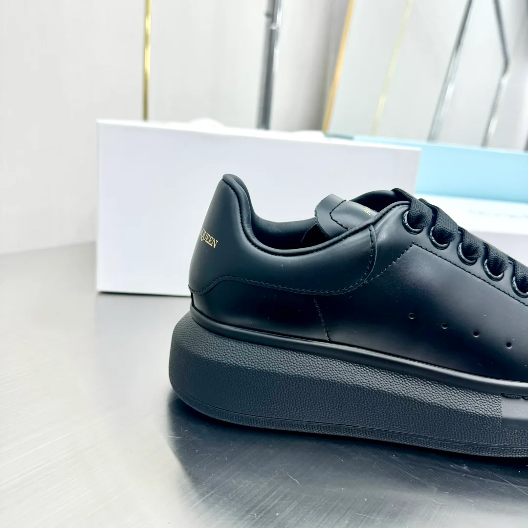Кроссовки Женские Alexander Mcqueen 18011226