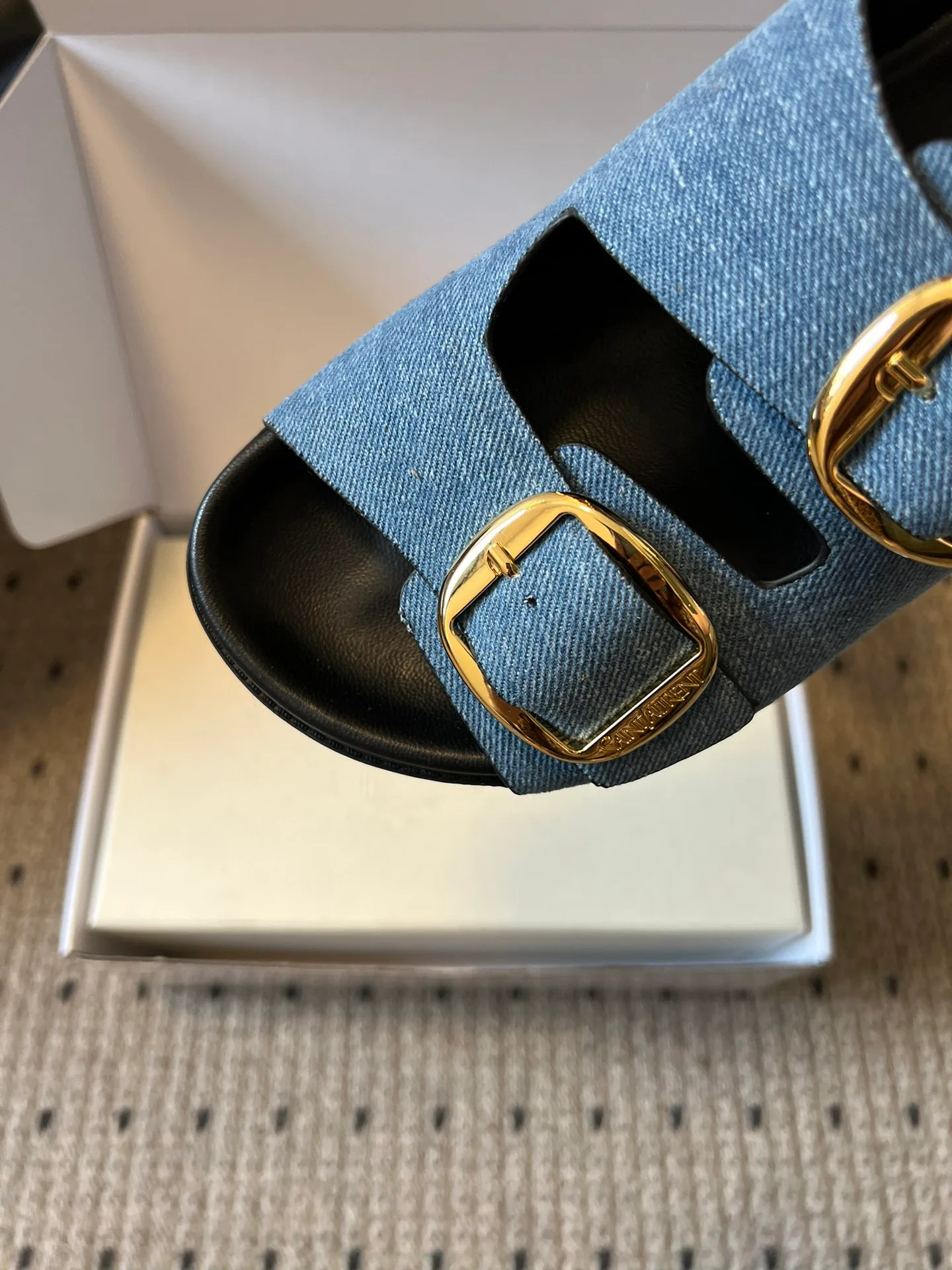 Сандалии Женские Saint Laurent 11481274