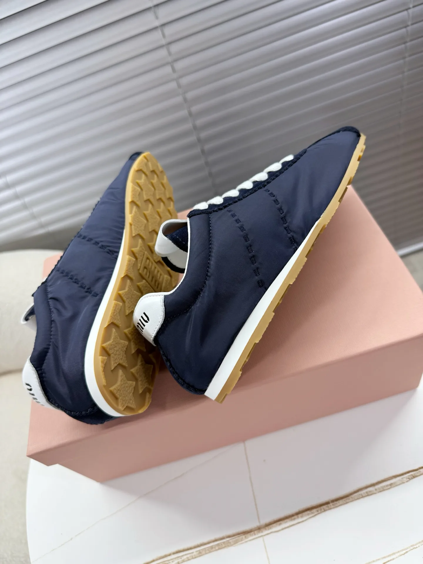 Кроссовки Женские Miu Miu 3742531