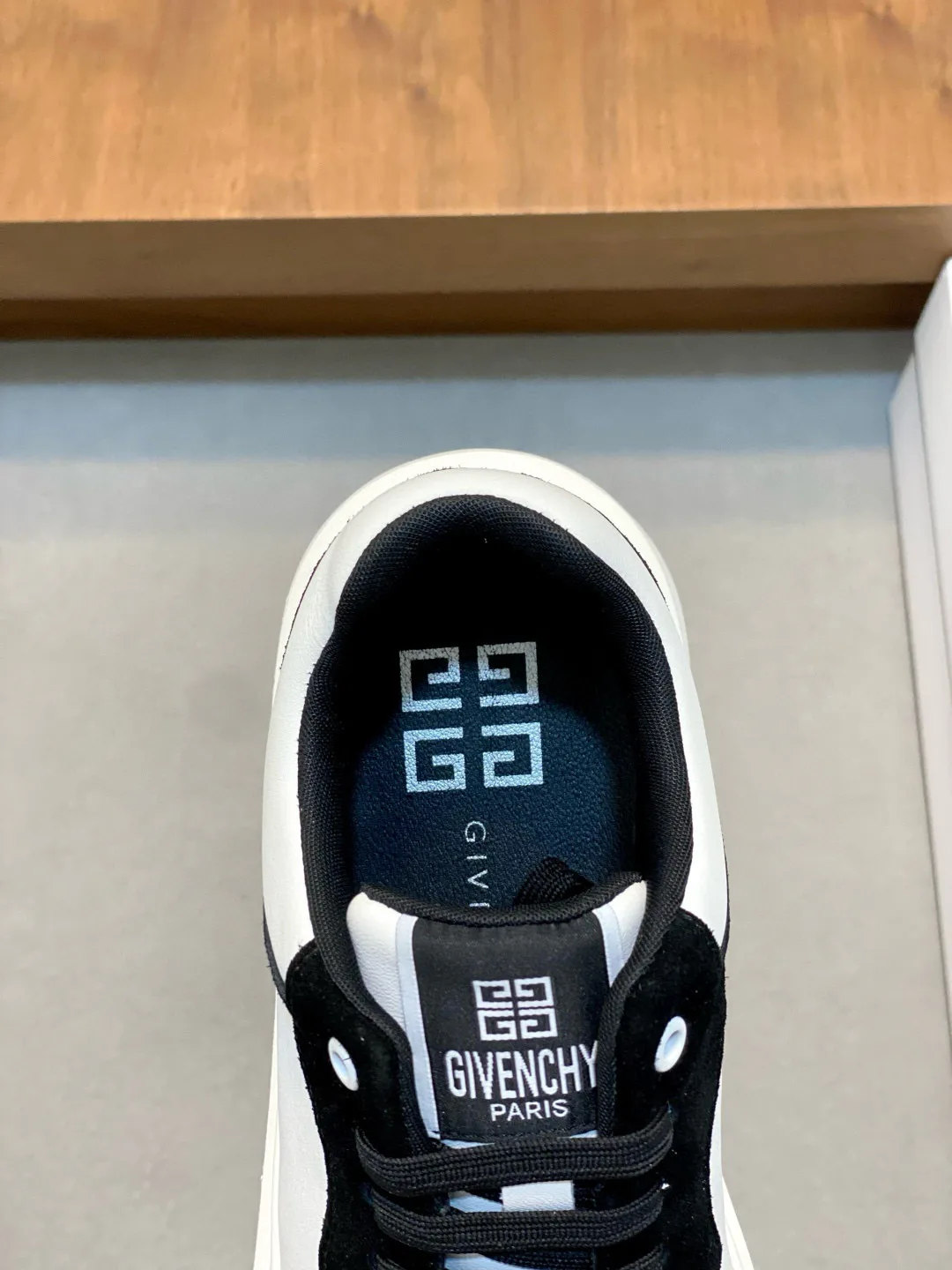 Кроссовки Мужские Givenchy 211558