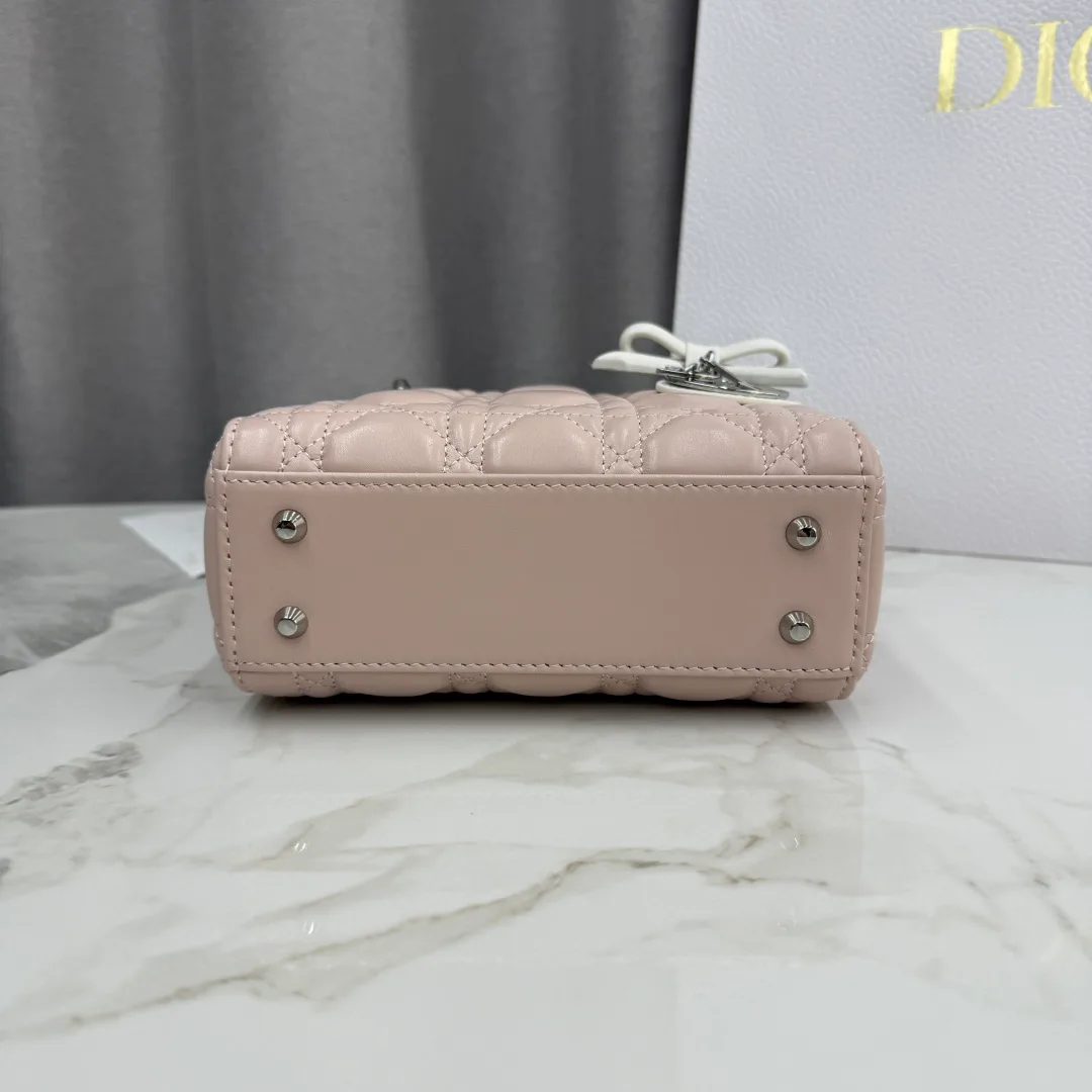 Классические Сумки Женские Christian Dior 12594845