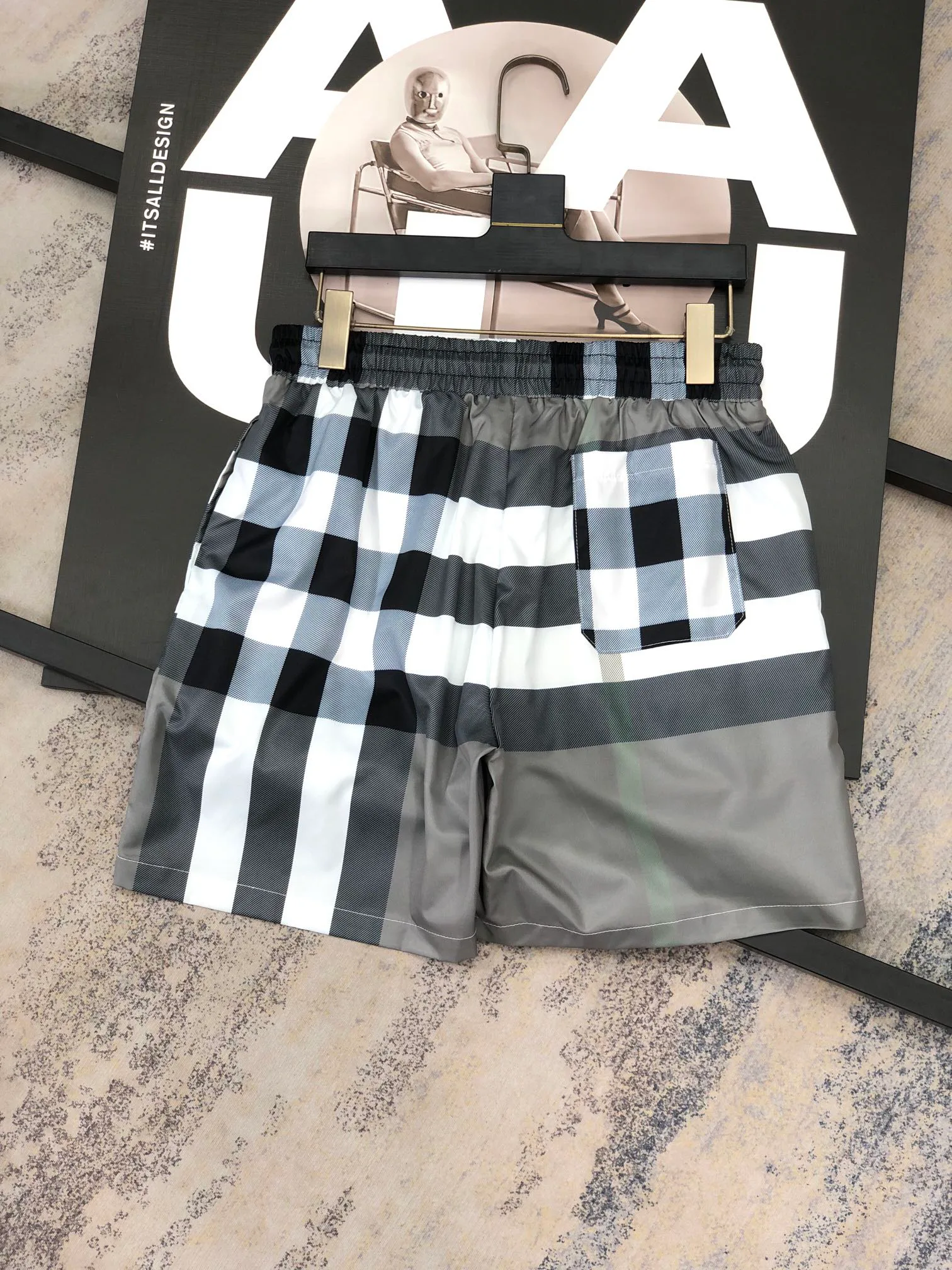 Шорты Мужские Burberry 11213242