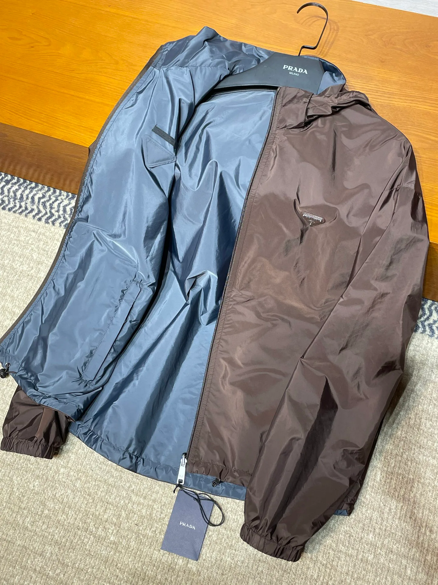 Куртки И Пуховики Женские Prada 18236043