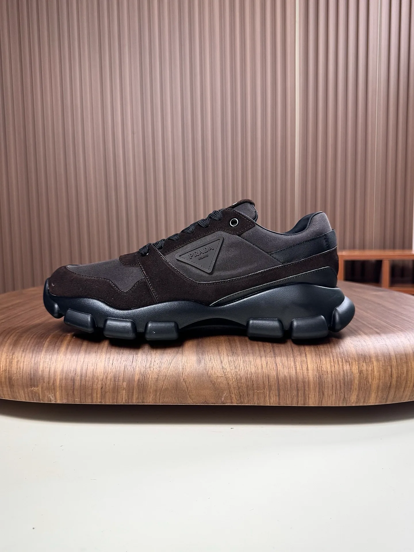 Кроссовки Мужские Prada 18859300