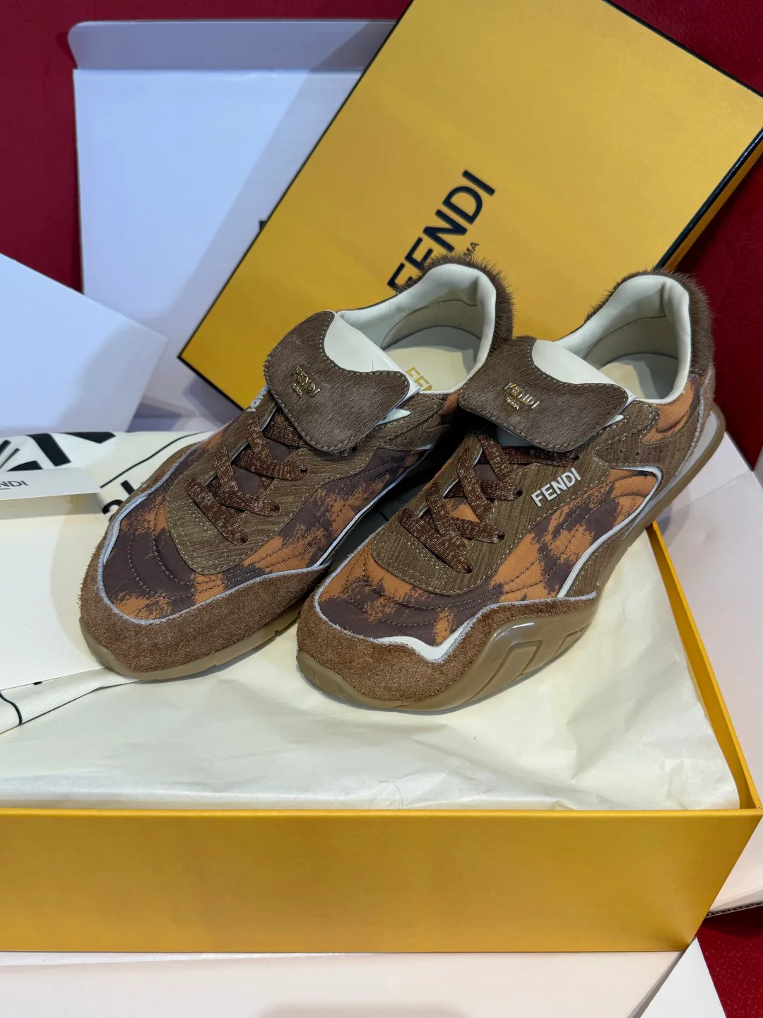 Кроссовки Женские Fendi 789650