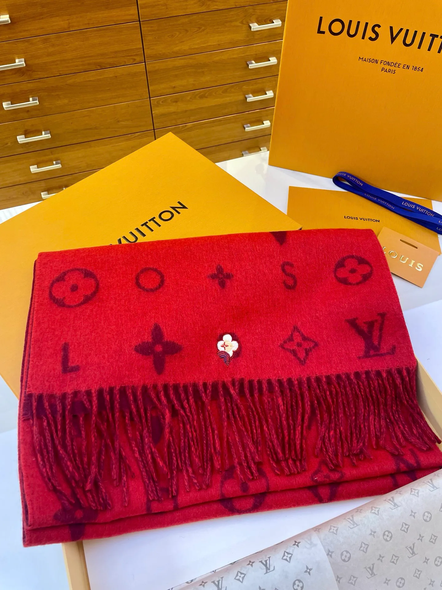 Шарфы Louis Vuitton 899697