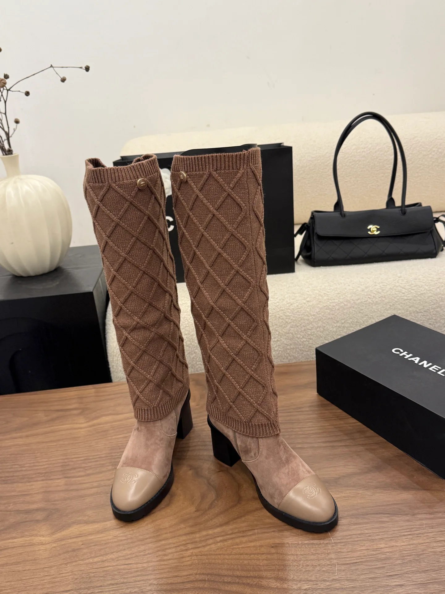 Сапоги Женские Chanel 18323405