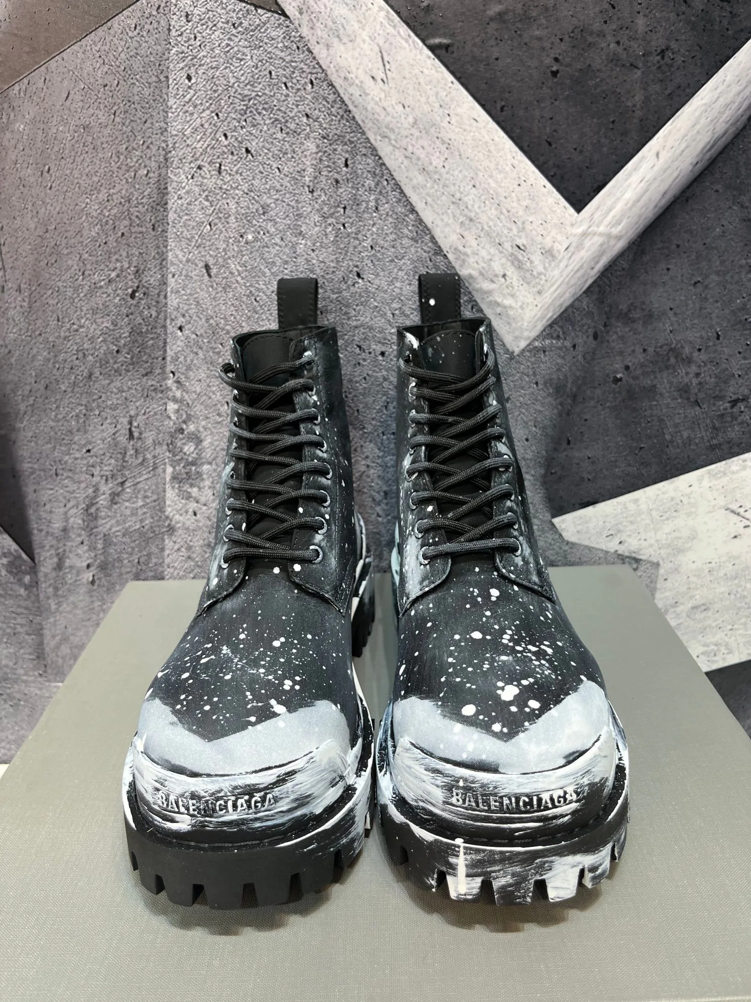 Ботинки Мужские Balenciaga 17962270