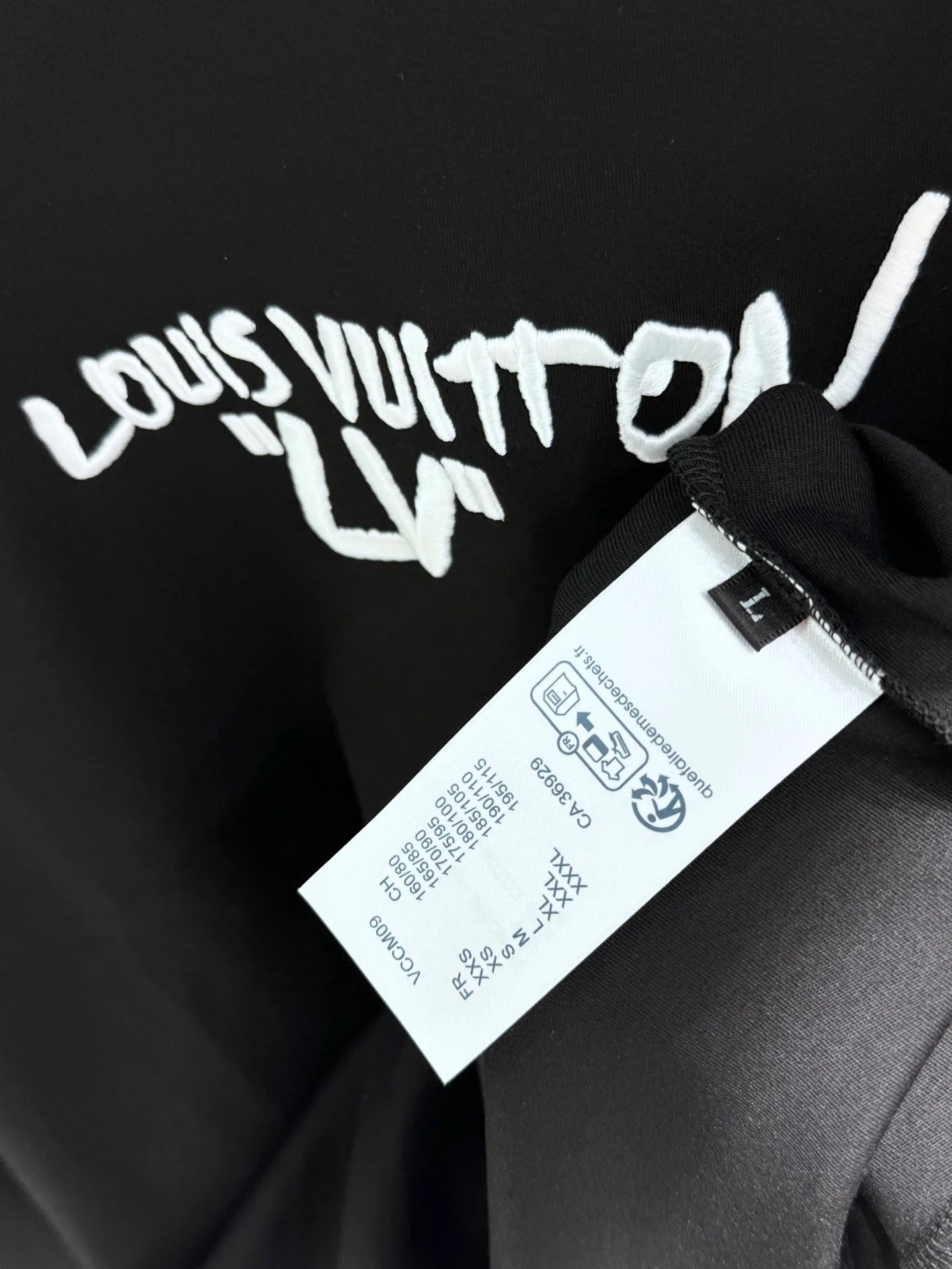 Лонгсливы Мужские Louis Vuitton 560346