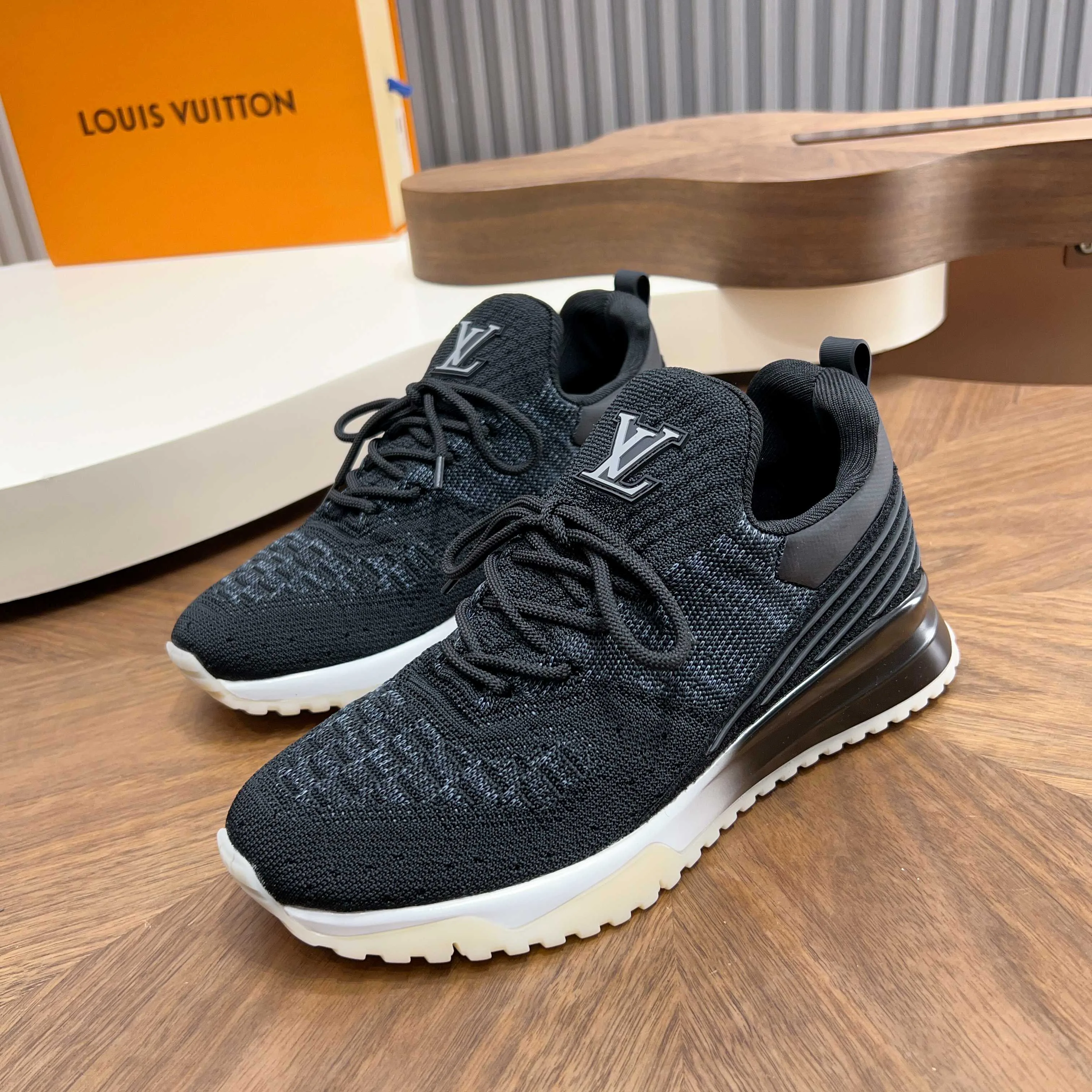 Кроссовки Мужские Louis Vuitton 631050