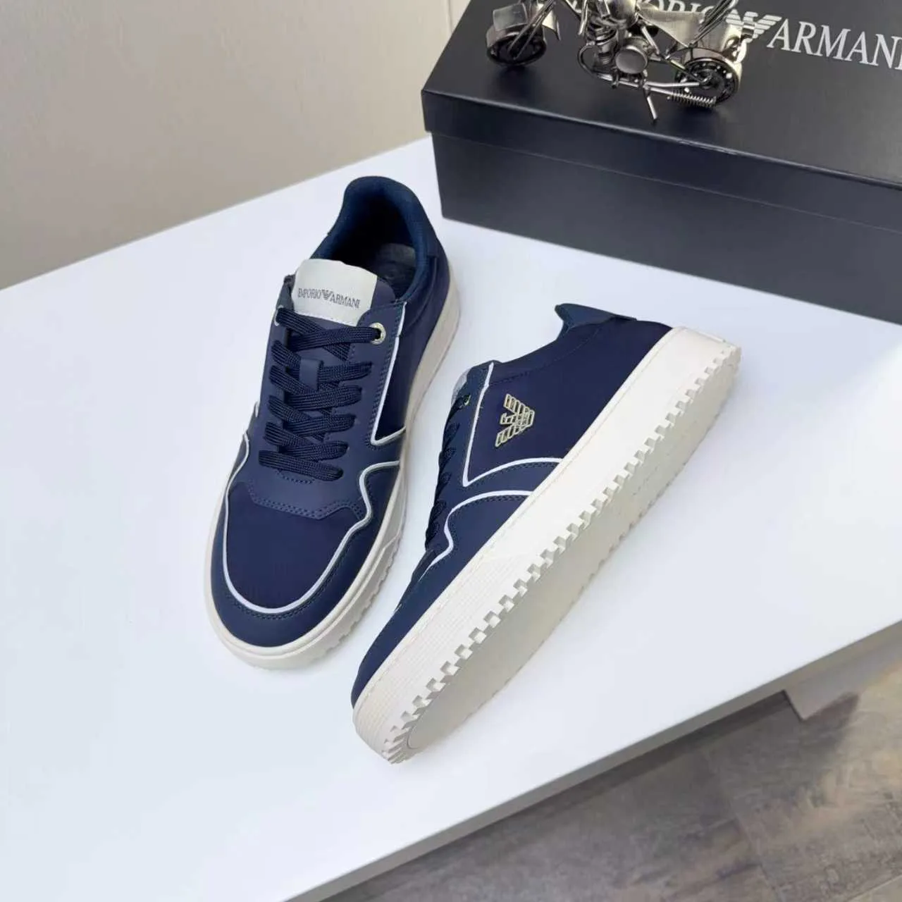 Кроссовки Мужские Armani 236010