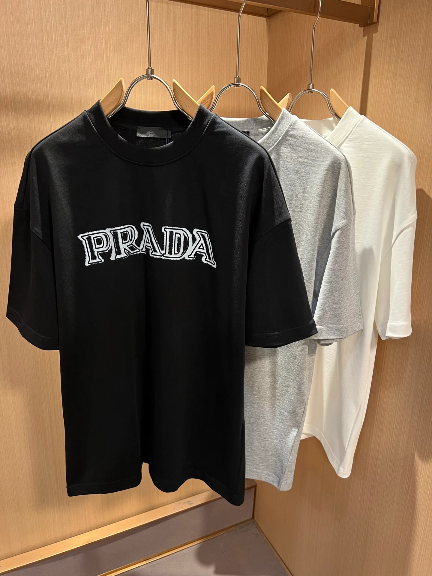 Футболки Женские Prada 11952799