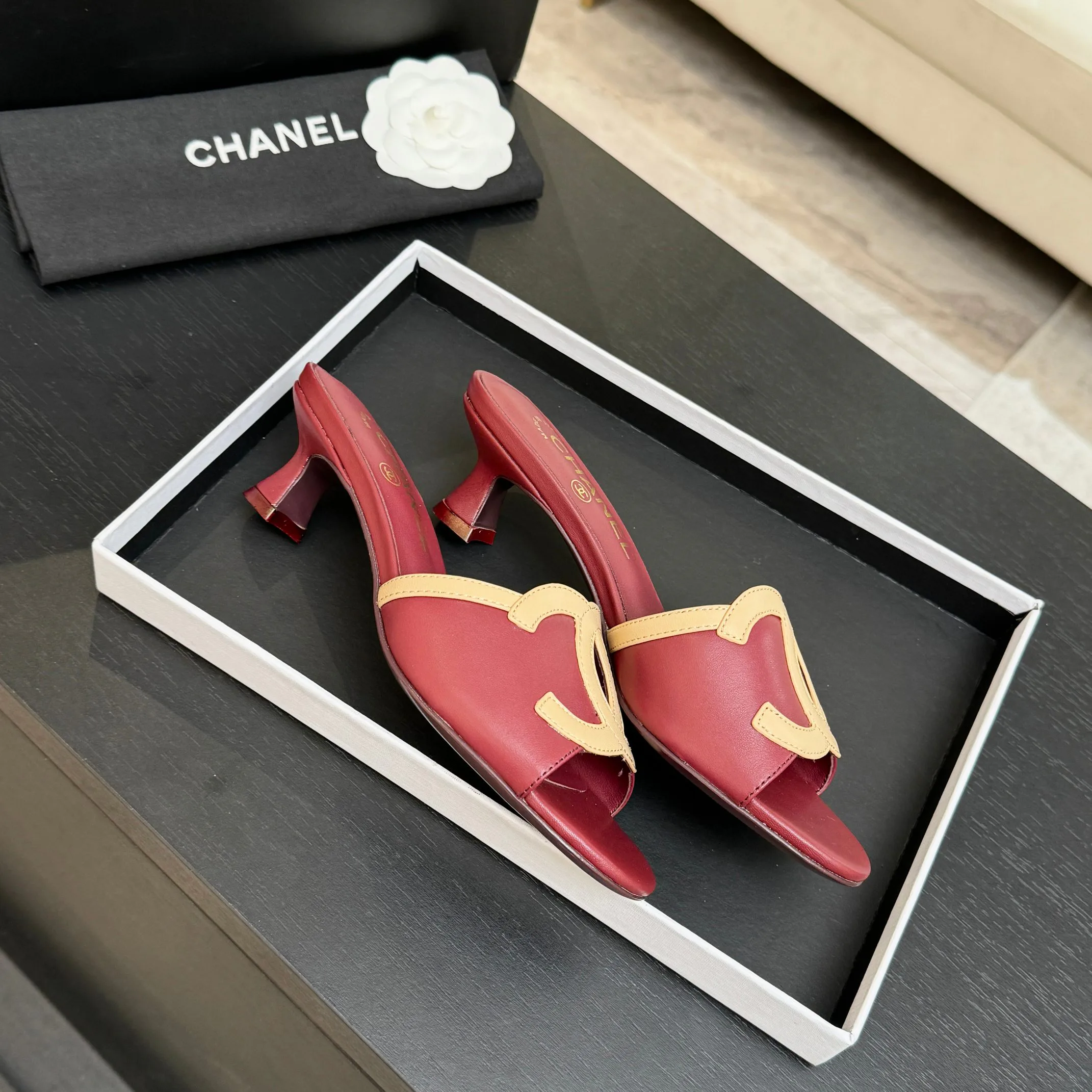 Сандалии Женские Chanel 11648943