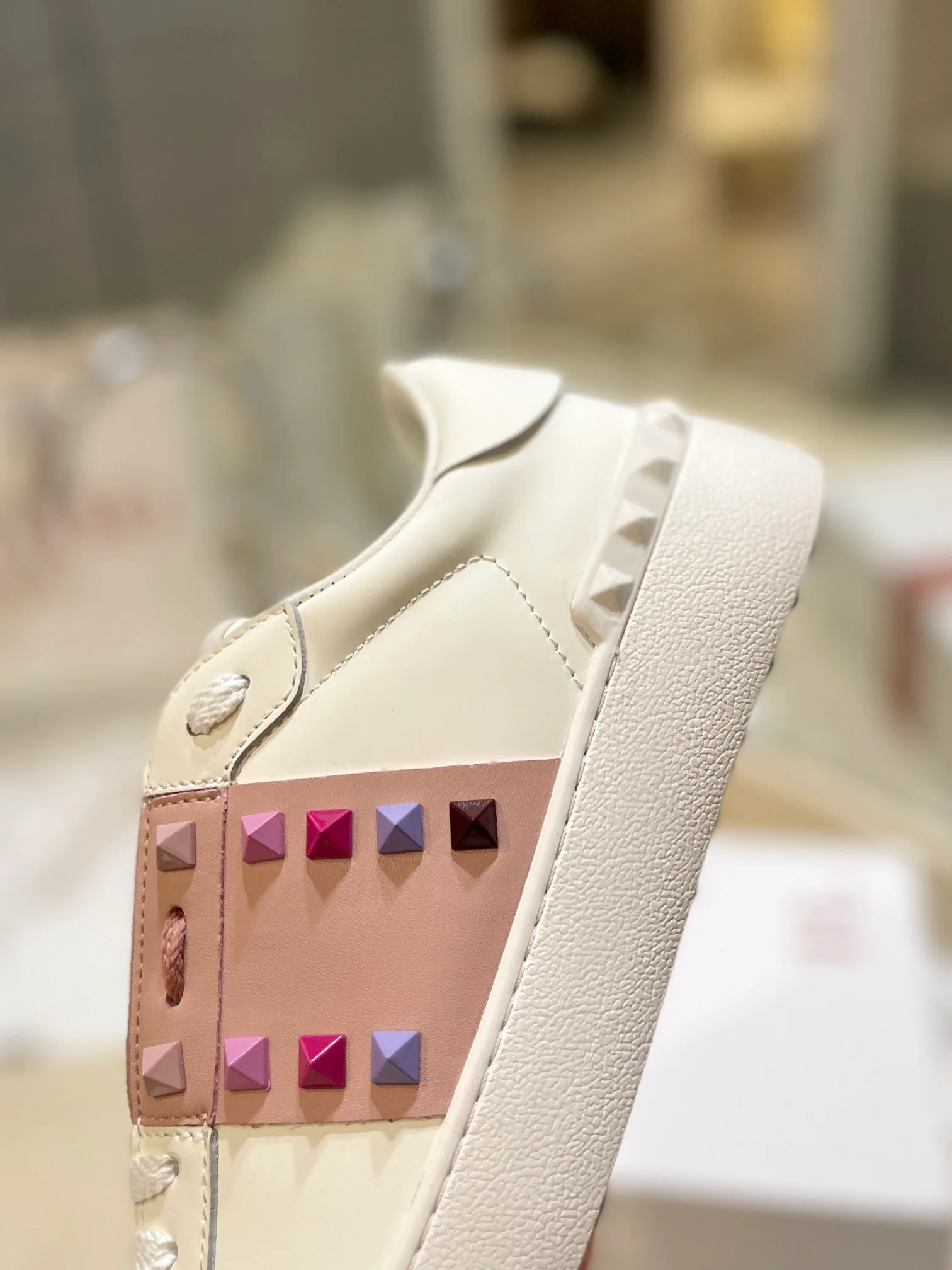 Кроссовки Женские Valentino 615585