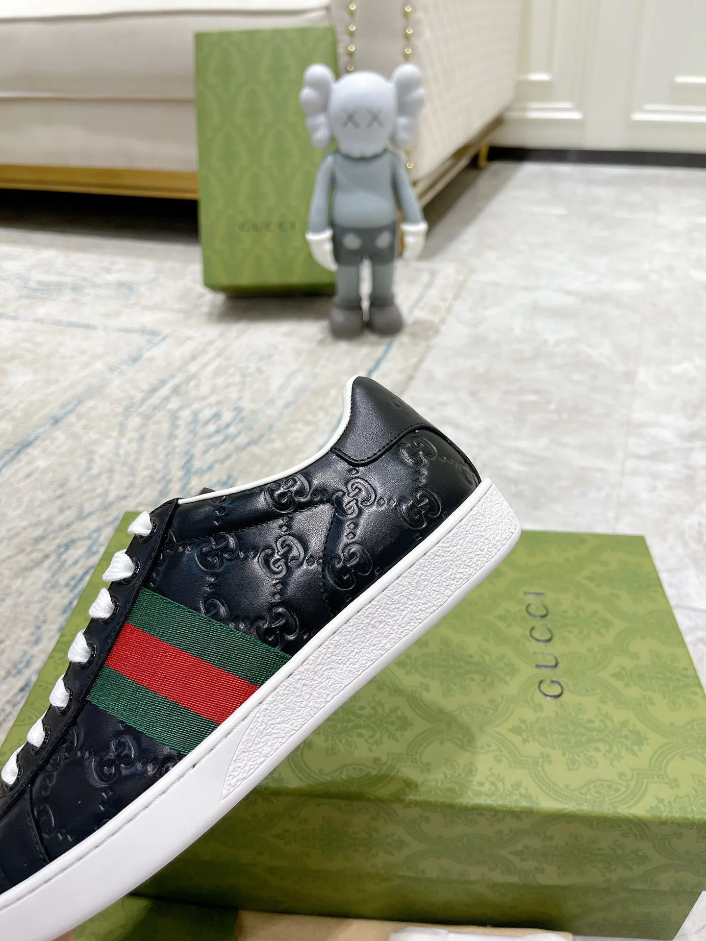 Кроссовки Женские Gucci 17620453
