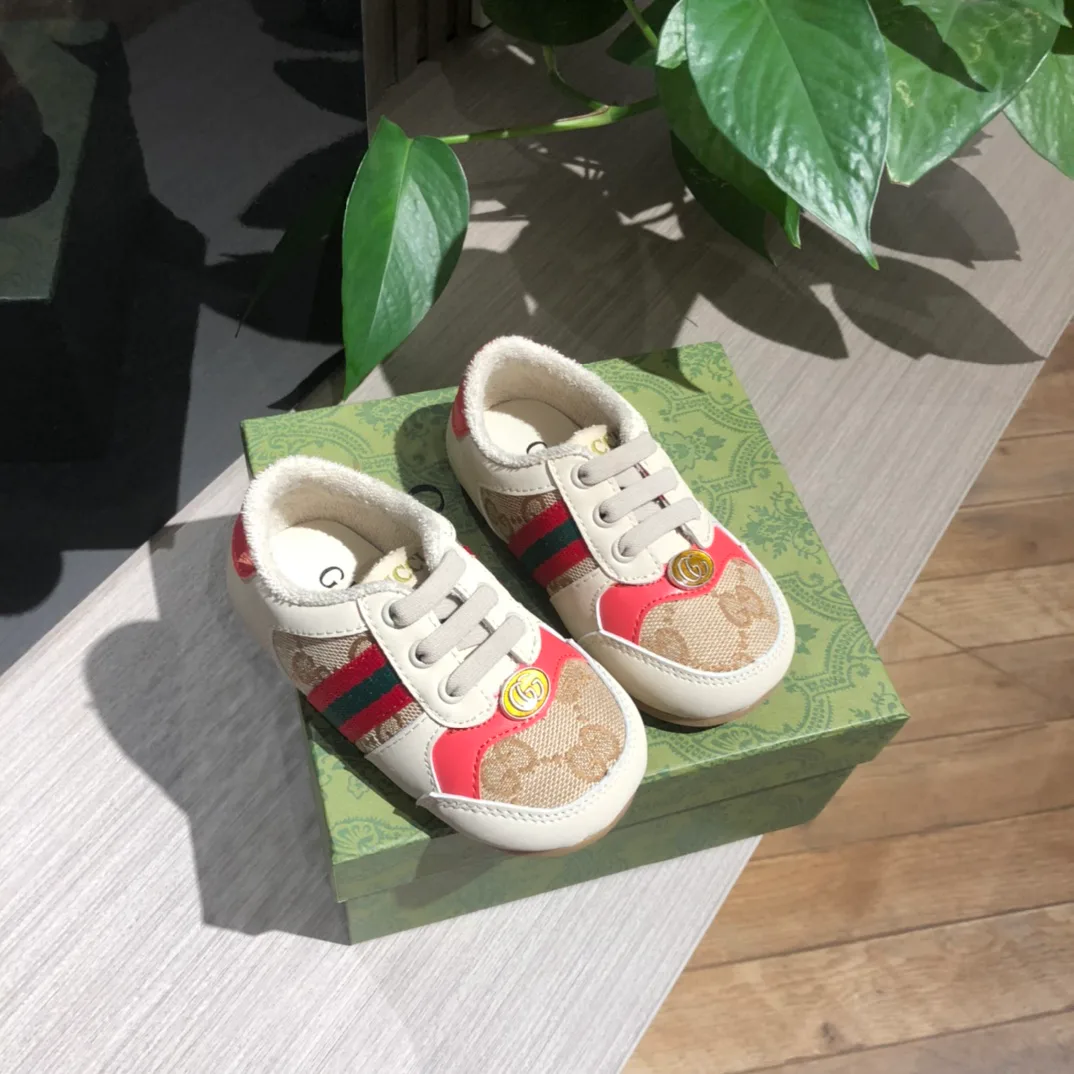 Кроссовки Женские Gucci 18696789
