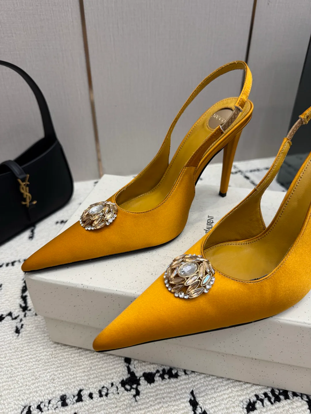 Туфли Женские Saint Laurent 18237800