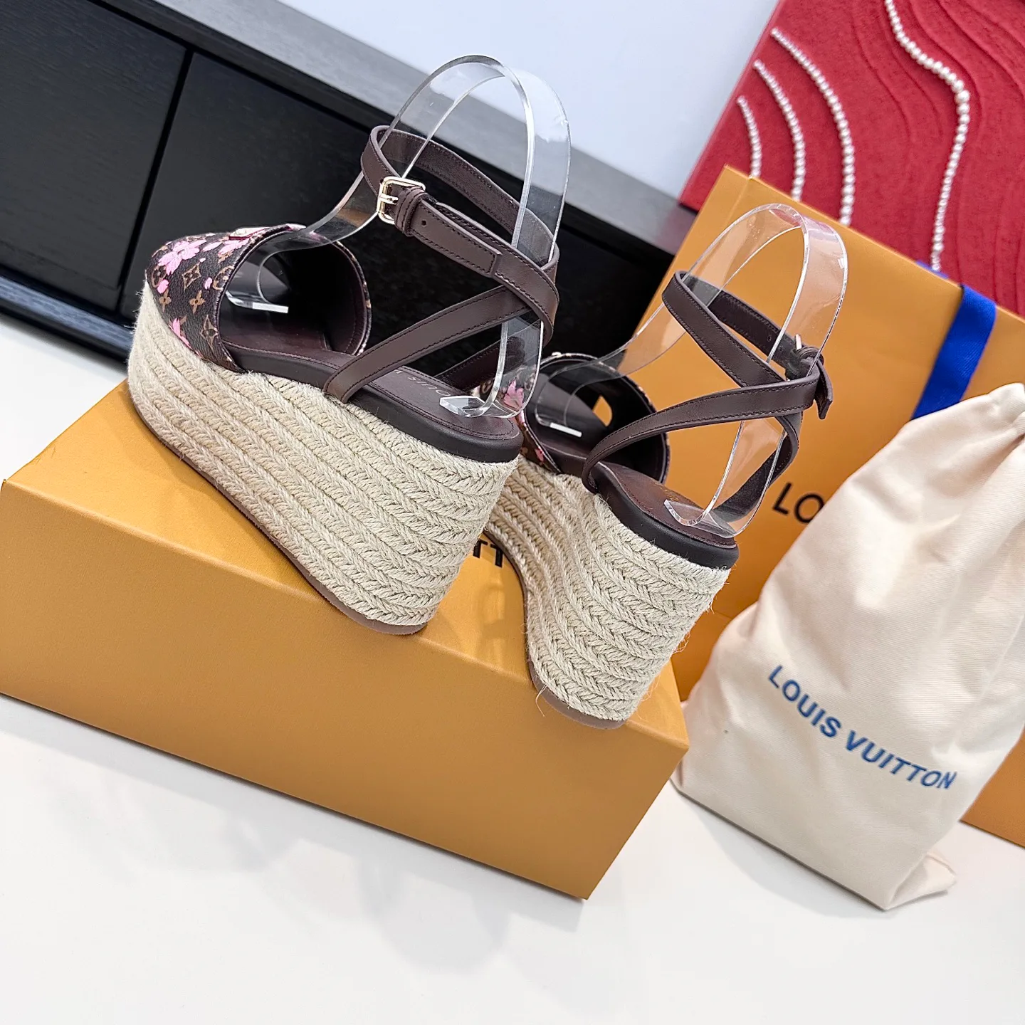 Сандалии Женские Louis Vuitton 11566066