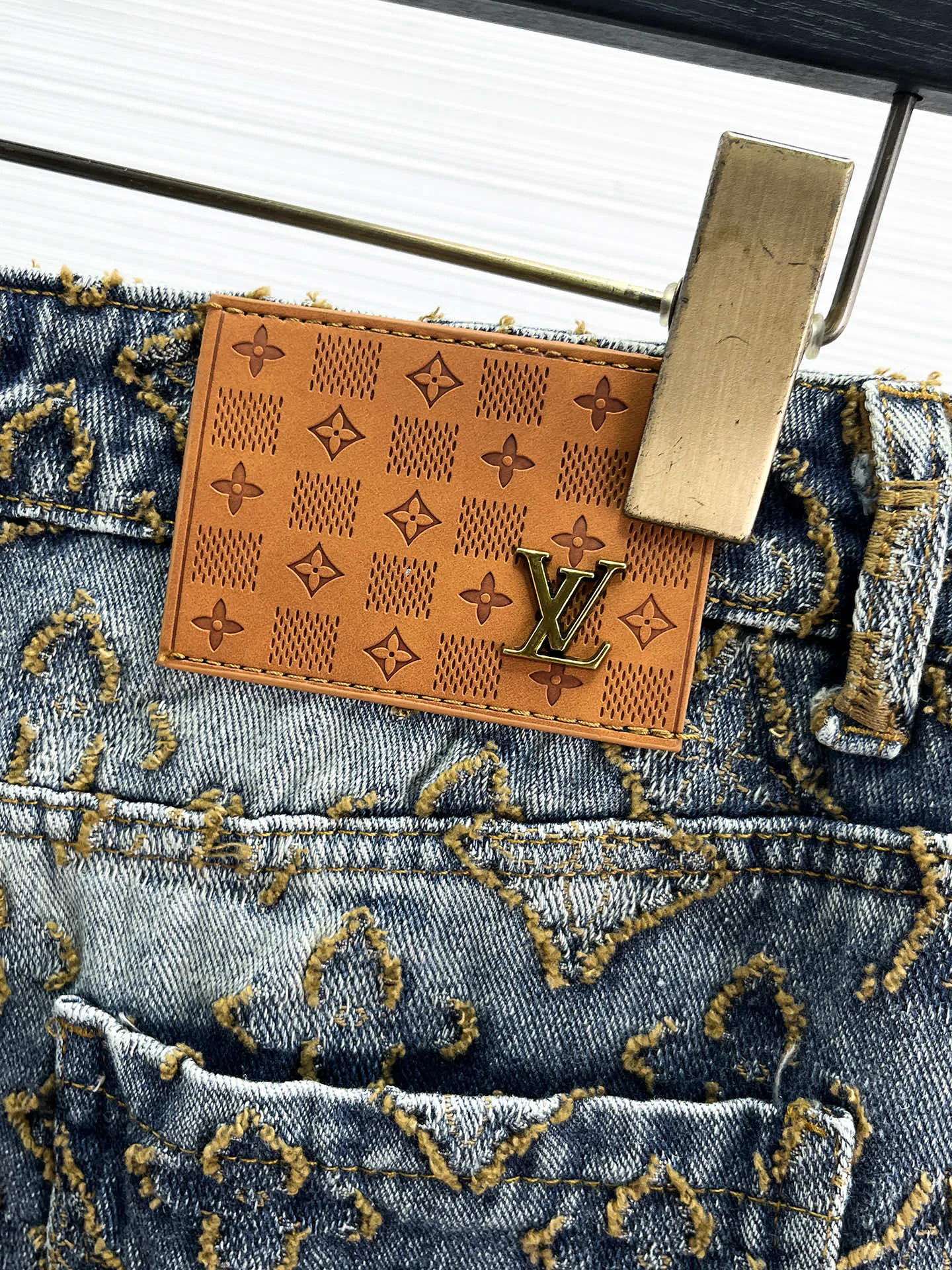 Джинсы Мужские Louis Vuitton 18596818