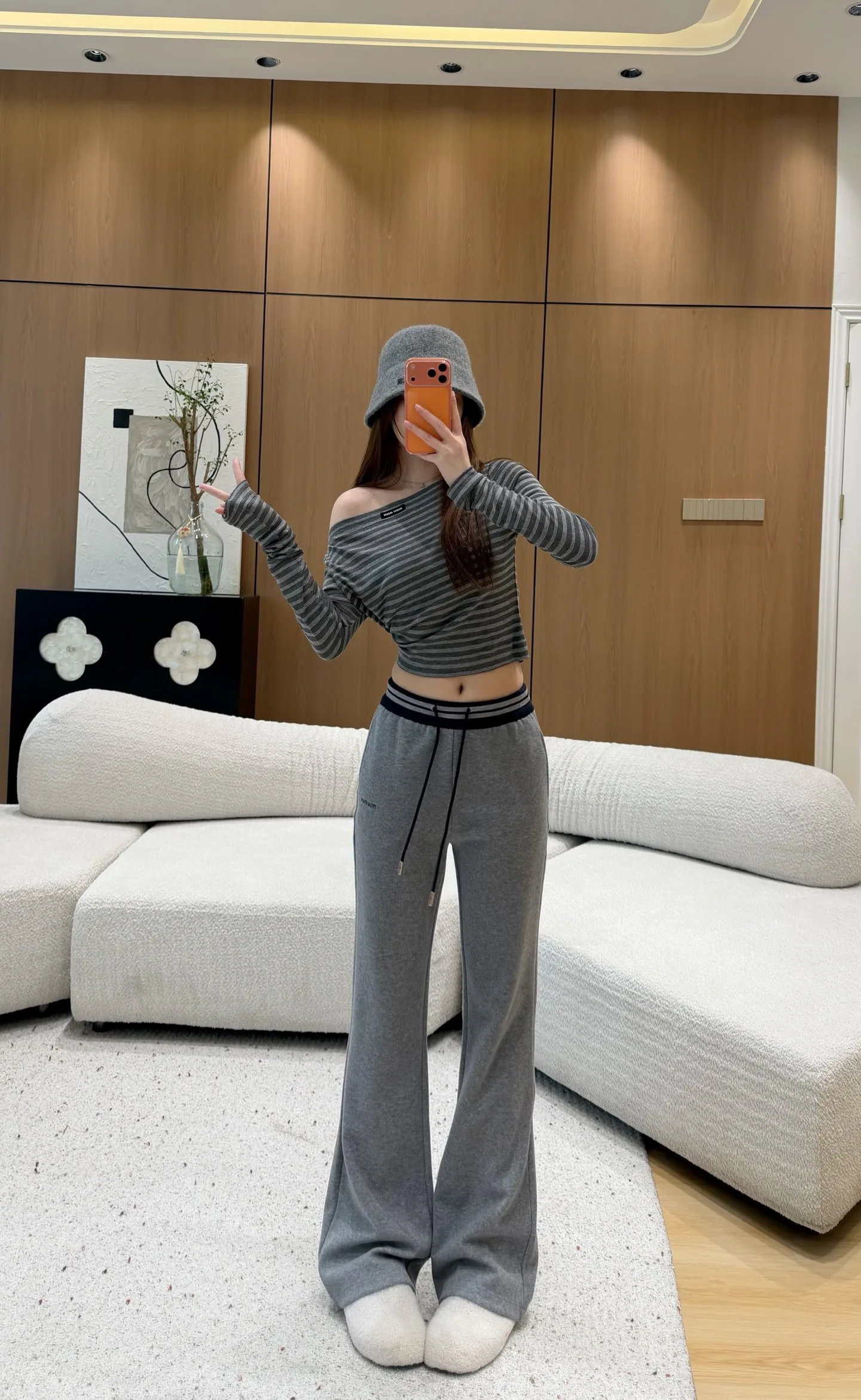 Брюки Женские Miu Miu 19071142