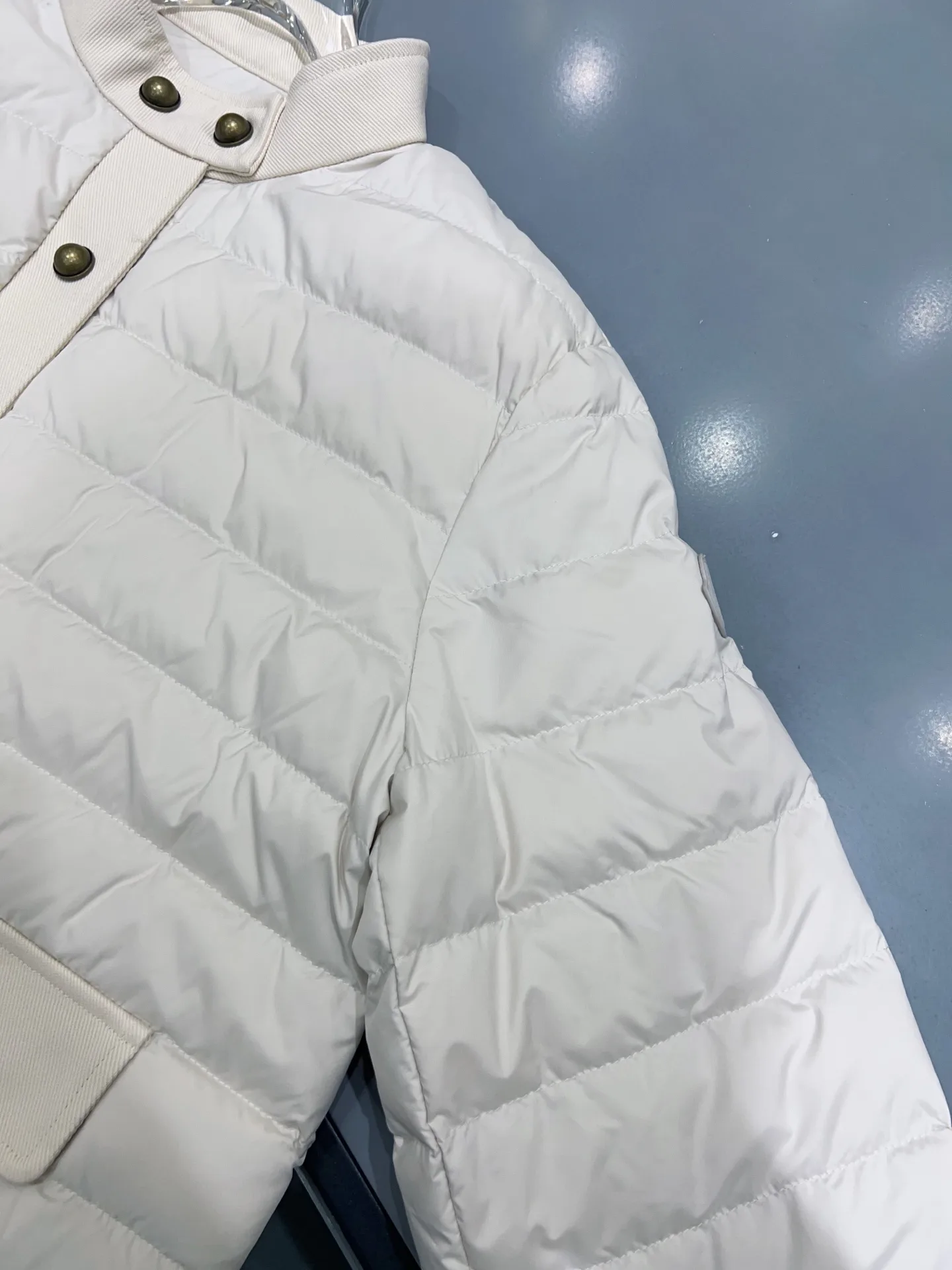 Куртки И Пуховики Женские Moncler 19012227
