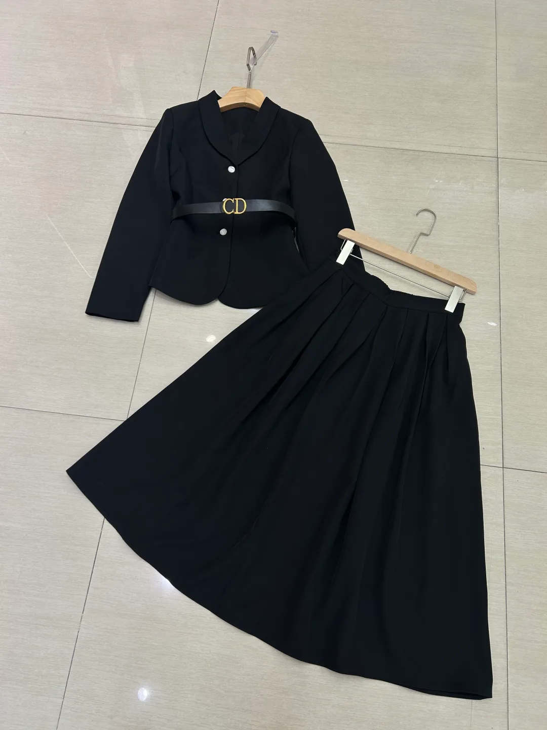 Костюмы Женские Christian Dior 17986582