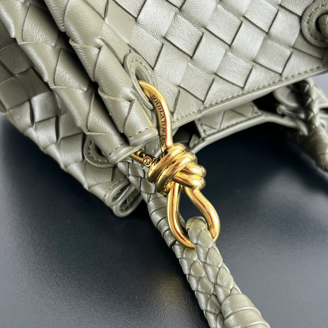 Сумки На Ремне Женские Bottega Veneta 11425391
