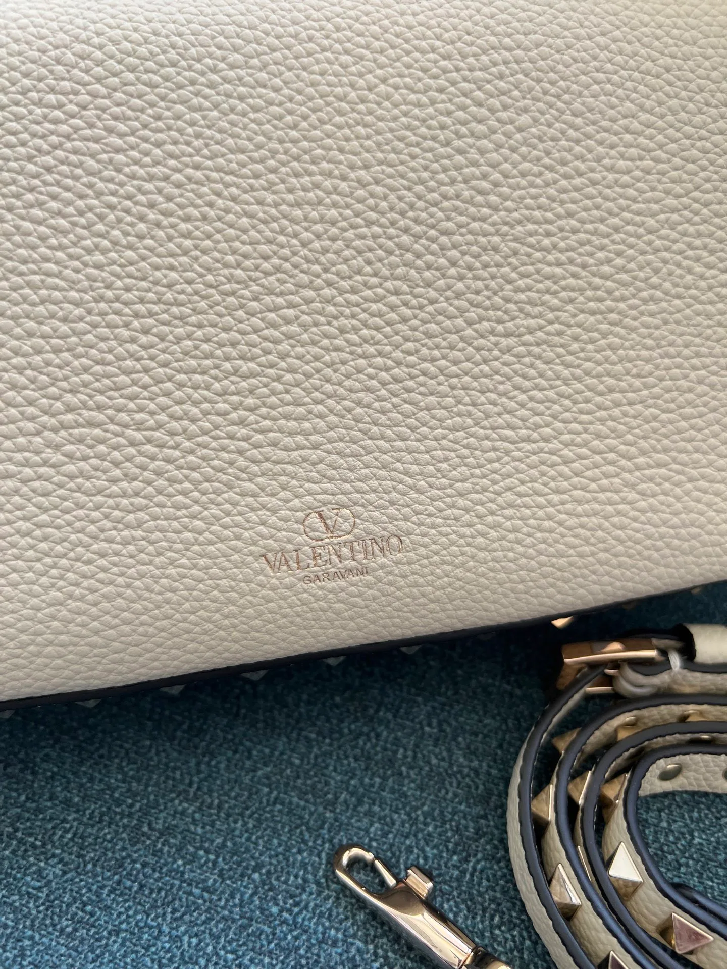 Сумки На Ремне Женские Valentino 8728874